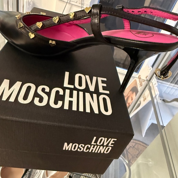 Pump Shoes - Picture 1 of 1